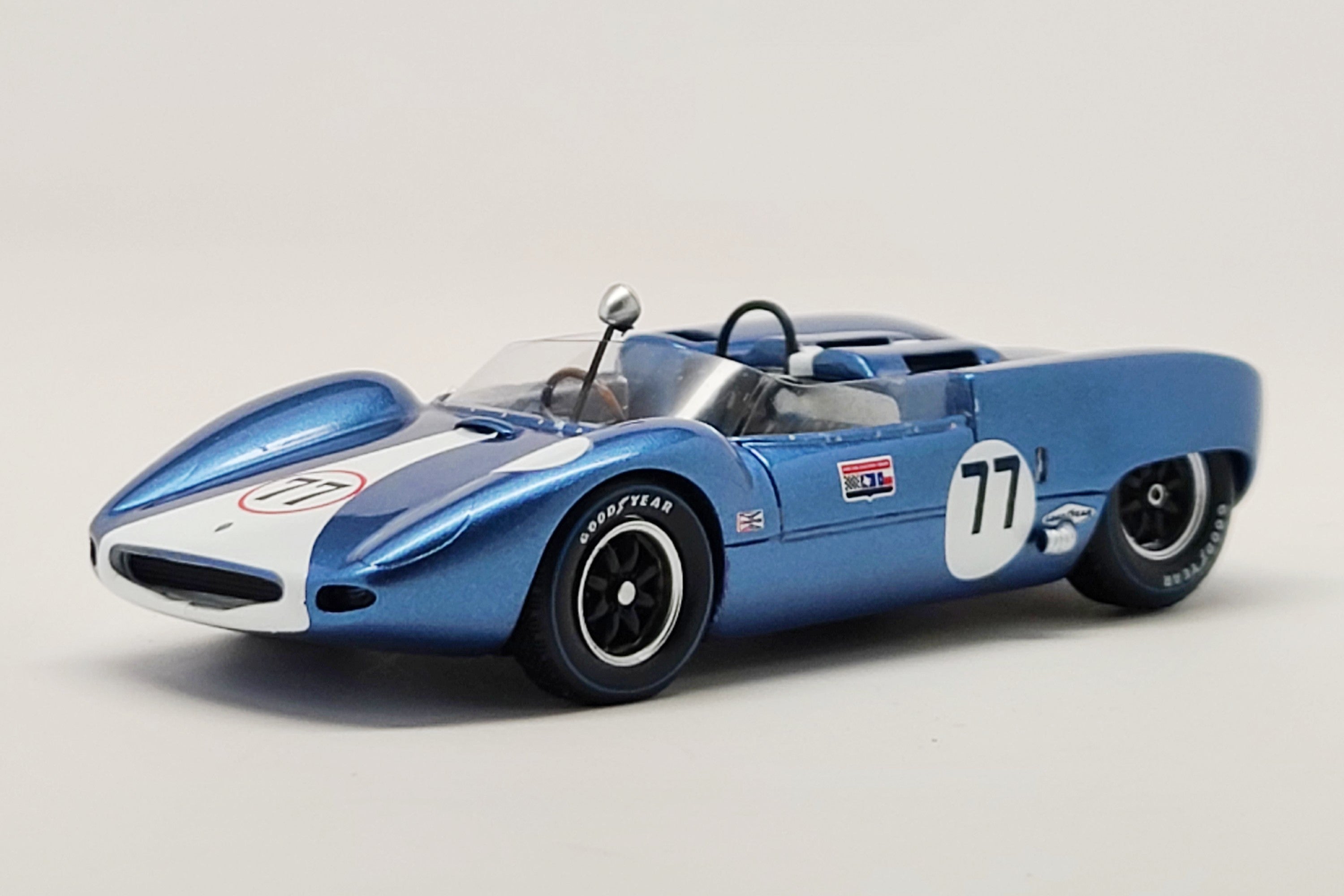 Scarab Mark IV (1963 Nassau Trophy Race) | 1:43 Scale Model Car by Spark | Front Quarter