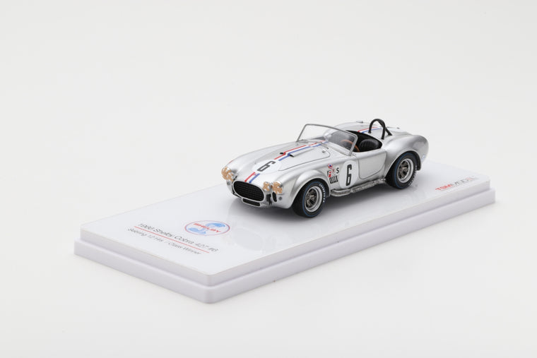 1:43-Scale – Model Citizen Diecast